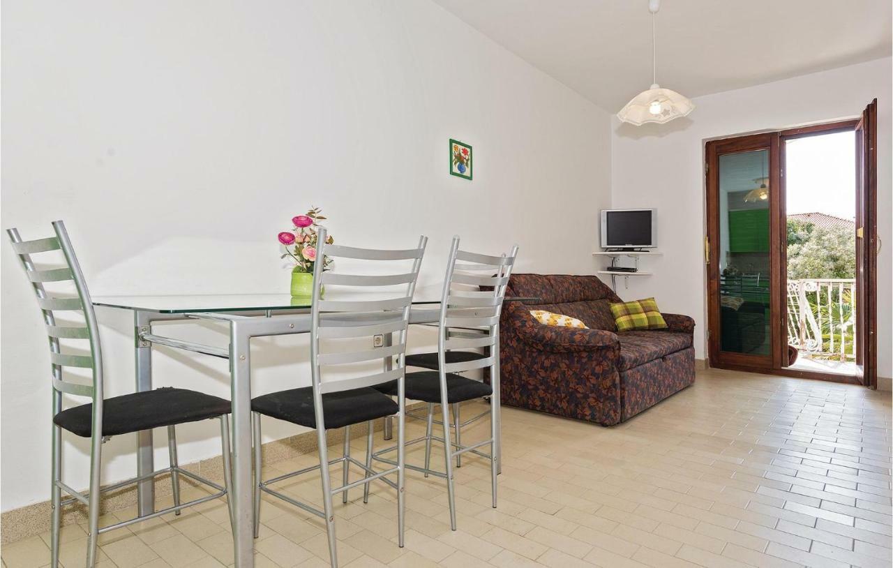 Beautiful Apartment In Rogoznica With Wifi Ngoại thất bức ảnh